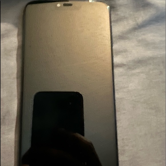 Motorola 32gb cellphone. New
